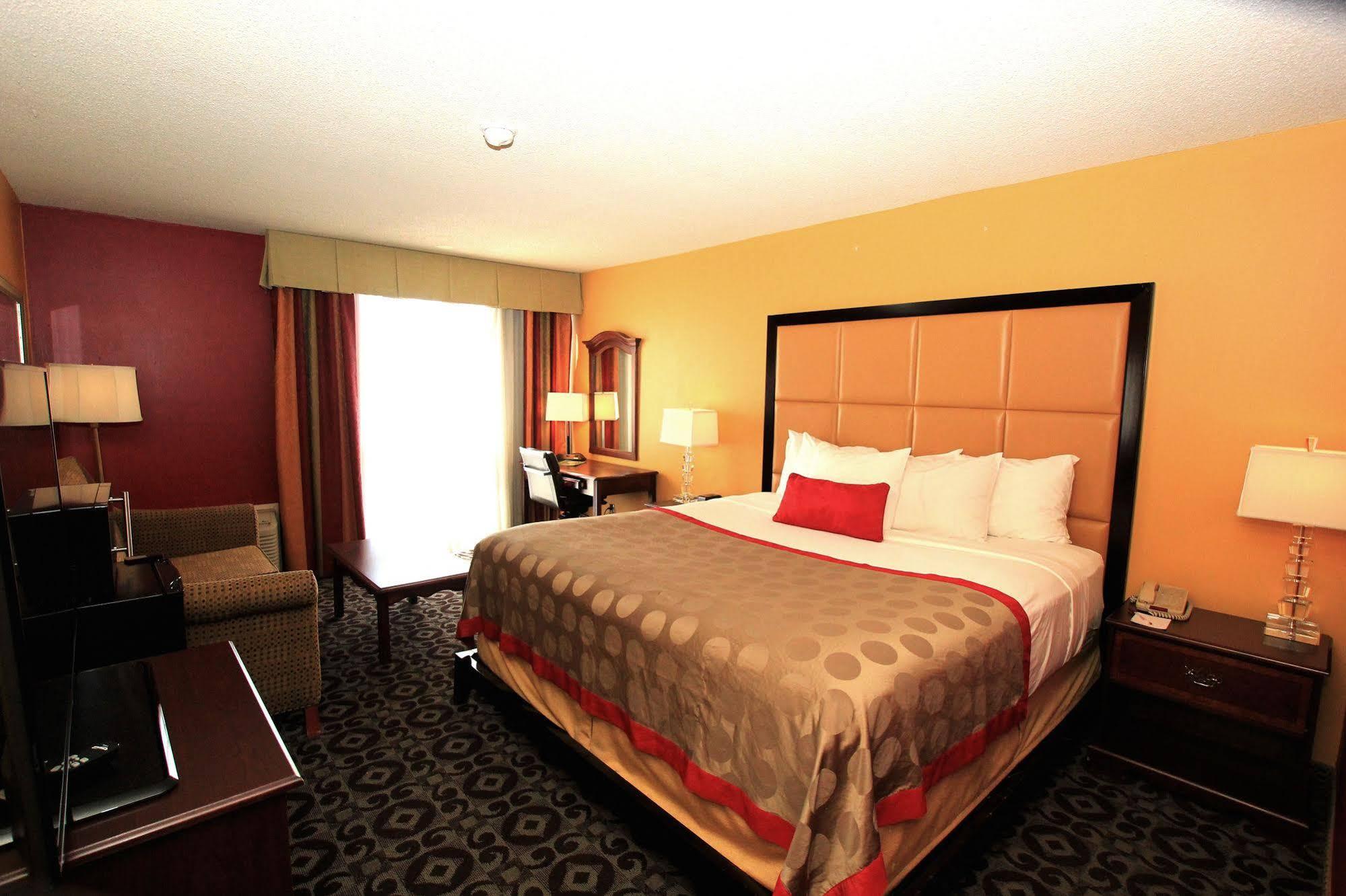 Delta Hotels By Marriott Denver Thornton Нортглен Екстериор снимка