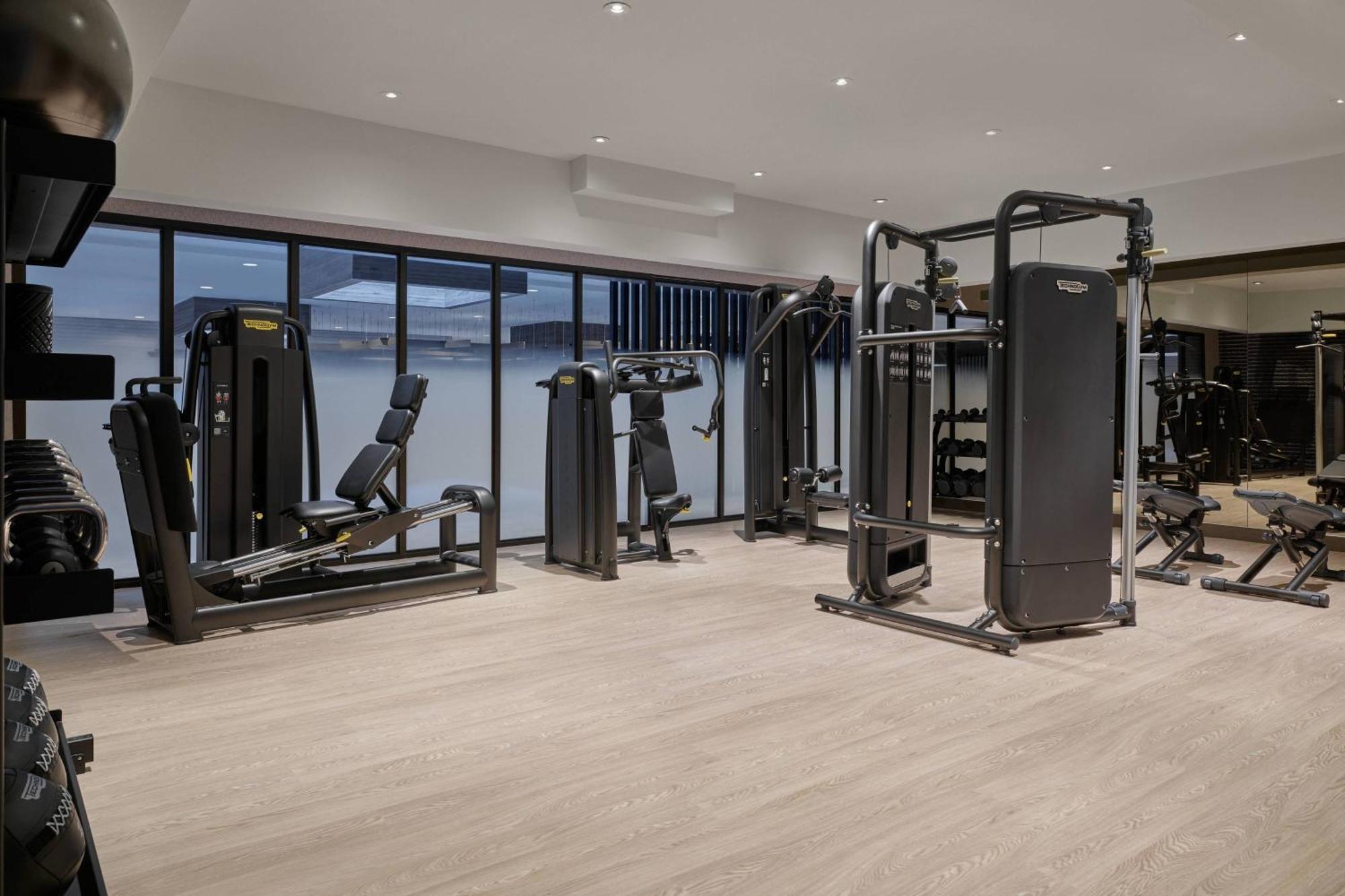 Delta Hotels By Marriott Denver Thornton Нортглен Екстериор снимка