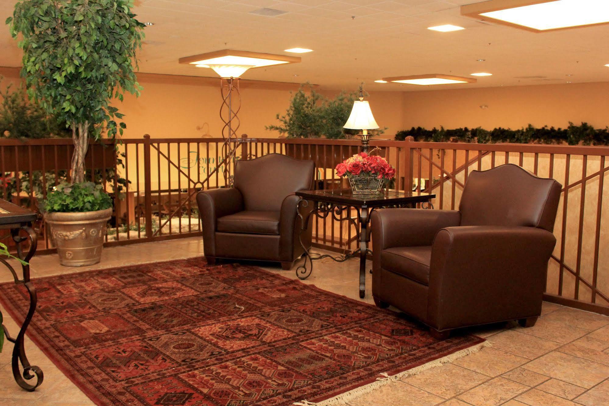 Delta Hotels By Marriott Denver Thornton Нортглен Екстериор снимка